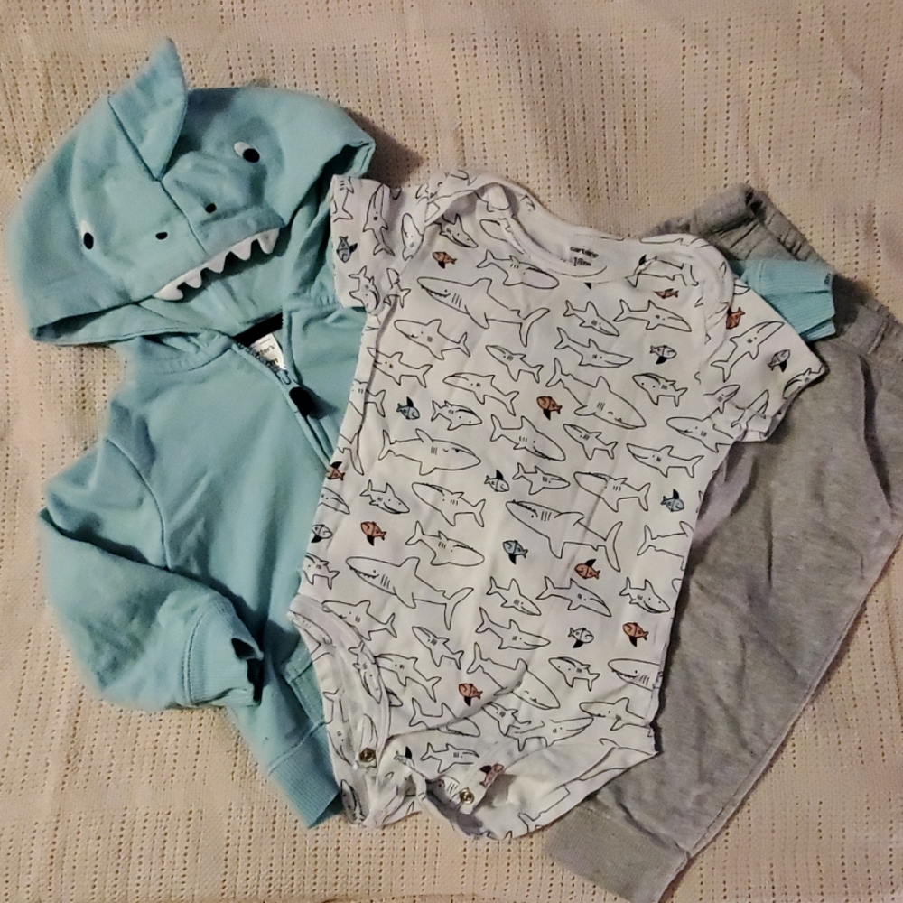 18m, 3 piece Carter's cotton play outfit